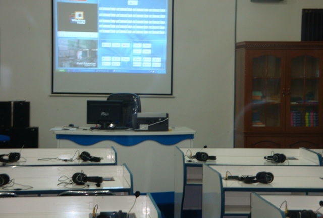 Lab Bahasa Multi Study