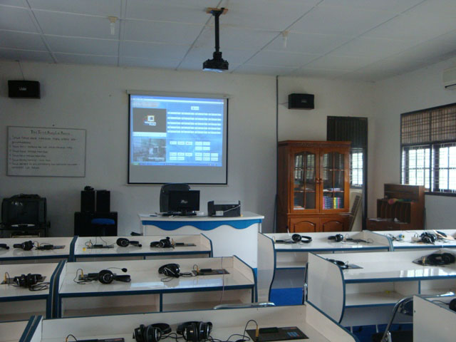 Lab Bahasa Multi Study
